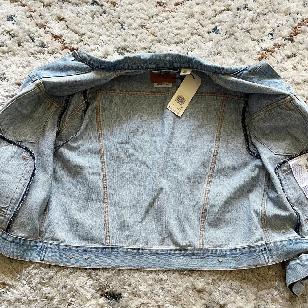 Levi's Premium Blue Denim Jacket - Picture 4 of 5